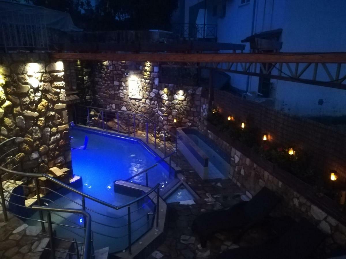 9 Queens Spa Hotel Loutra Edipsou  Exterior photo