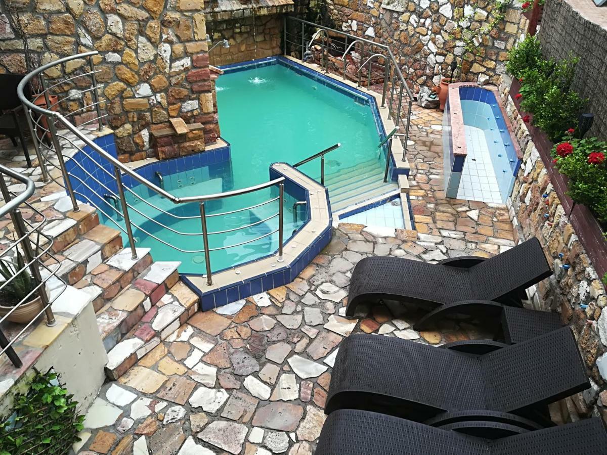9 Queens Spa Hotel Loutra Edipsou  Exterior photo